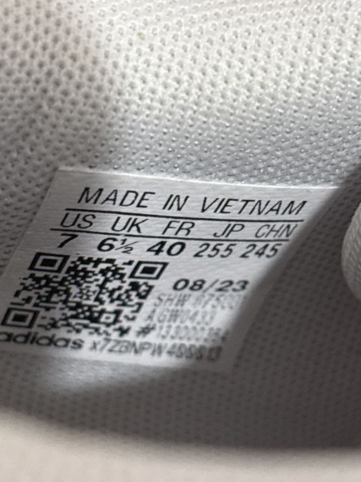 маротонки adidas чисто новвв