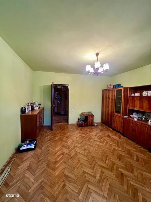 Apartament 4 Camere Central 80mp  Pret 98.800eur neg