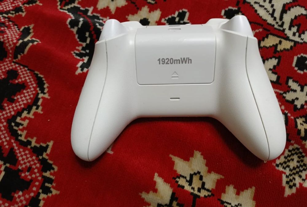 Продаю либо обменяю xbox series s