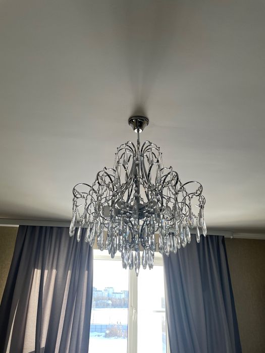 Очень красивая люстра