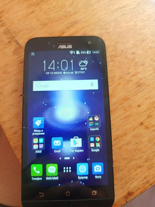 Продам телефон  Asus в рабочем состоянии