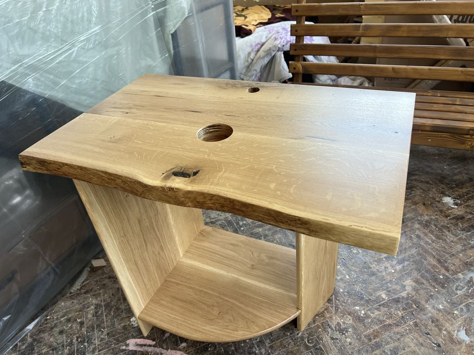 Плотове и мебели за баня от масивно дърво и епоксидна смола