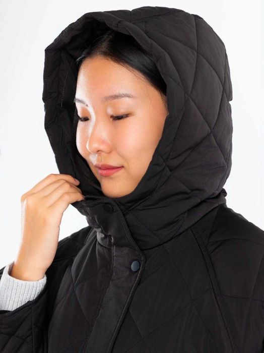 Женская куртка TERRA PRO с капюшоном. Почти новая.