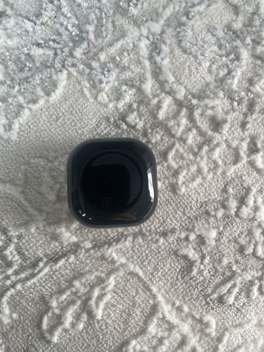 Продам наушники Samsung Galaxy Buds Live