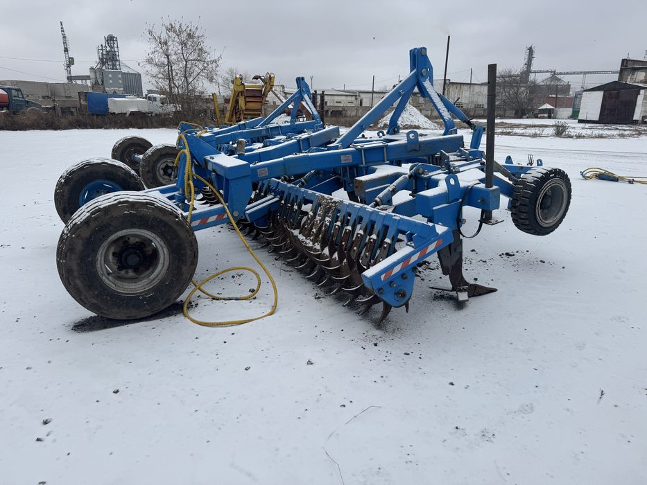 Чизельный плуг пч4,5