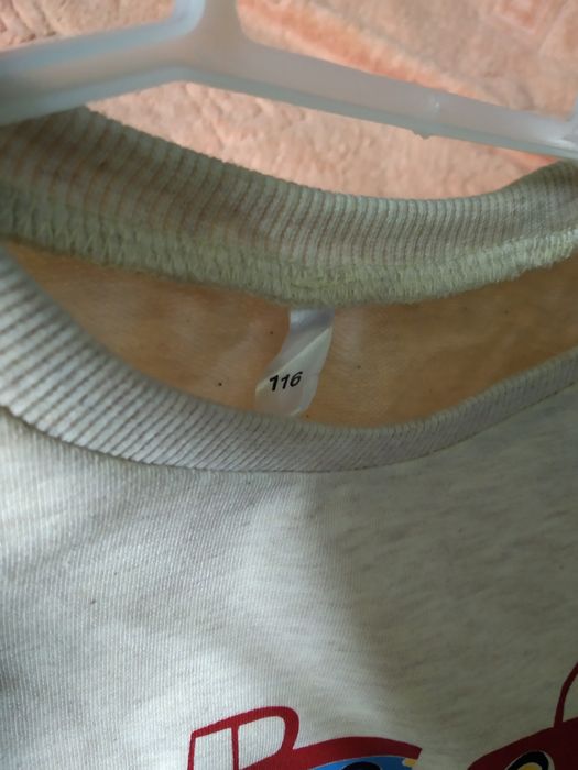 детский костюм. кофточка с брюками. всё новое.на мальчика.