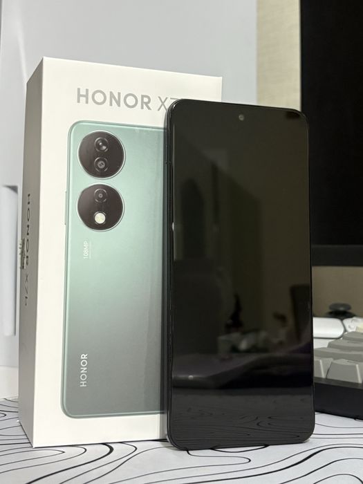Продам смартфон Honor x7b