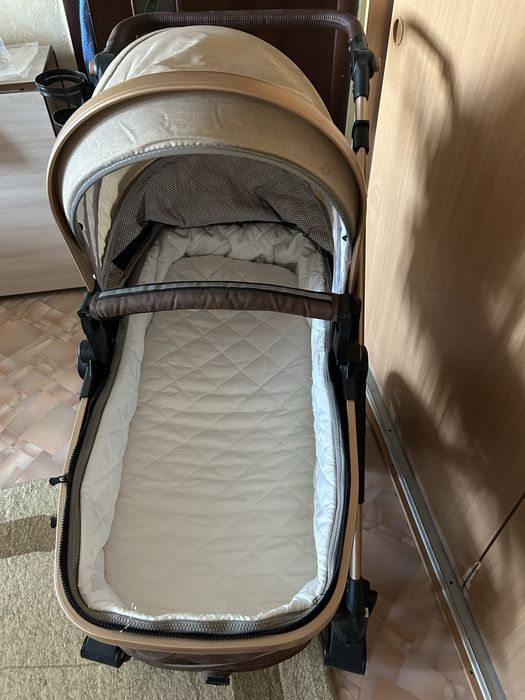 Продам коляску Everflo