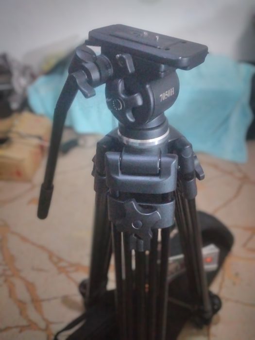 Штатиф для видеокама