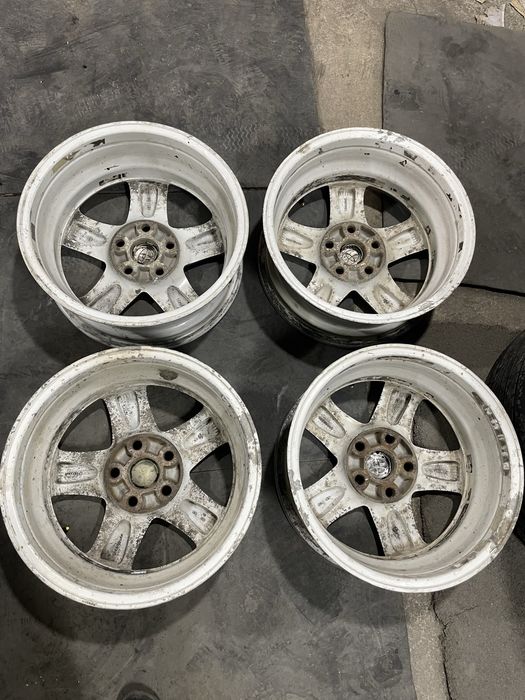 Продам диски от камри 30-35 р16 . Только диски