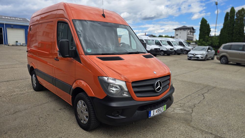 Mercedes sprinter 313 2014 service mobil
