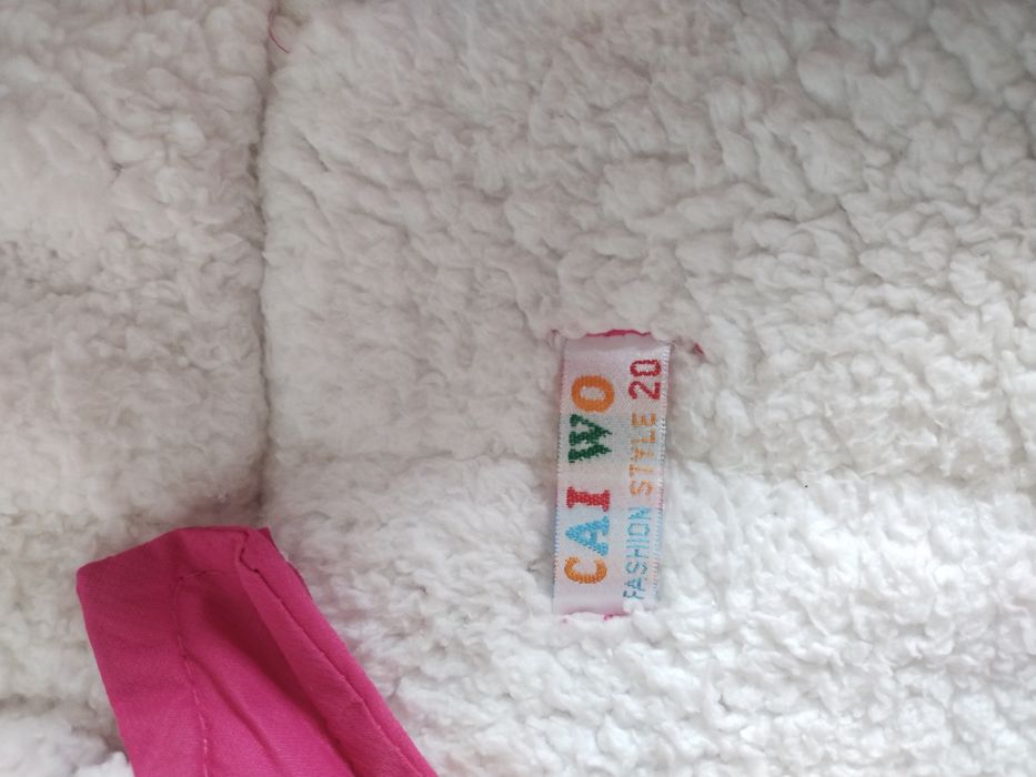 Продам комбинезон для девочки