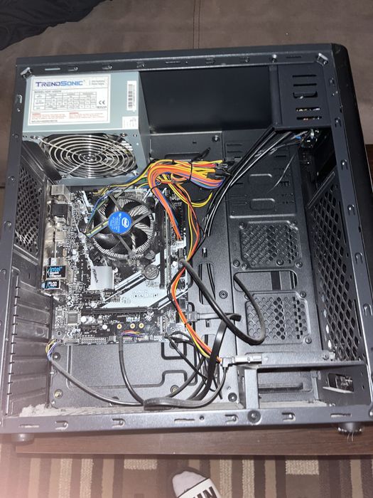 Компютър за игри или настолен