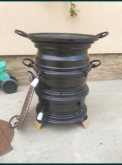 PIROSTRIE tip SOBITĂ cu Focar, Cenușar și Evacuare pentru Foișor