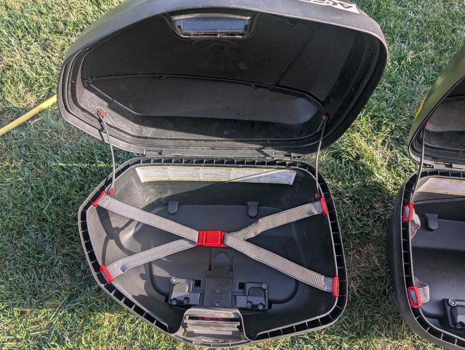 Set cutii moto Givi monokey ( side cases + top case )