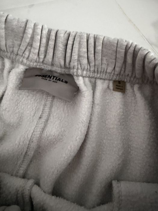 Essentials shorts s19