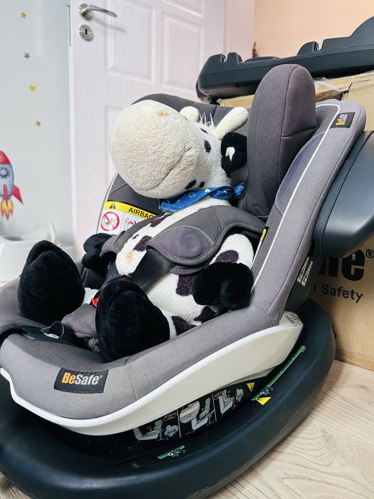 Столче за кола BeSafe с ISOfix база