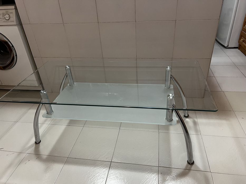 Стъклени маси