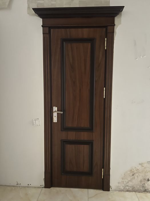 Продаются деревянные двери для дома