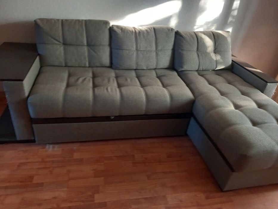 Продам б/у диван в хорошем состоянии