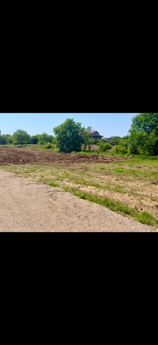 Vand 1000mp langa  padurea Ordoreanu