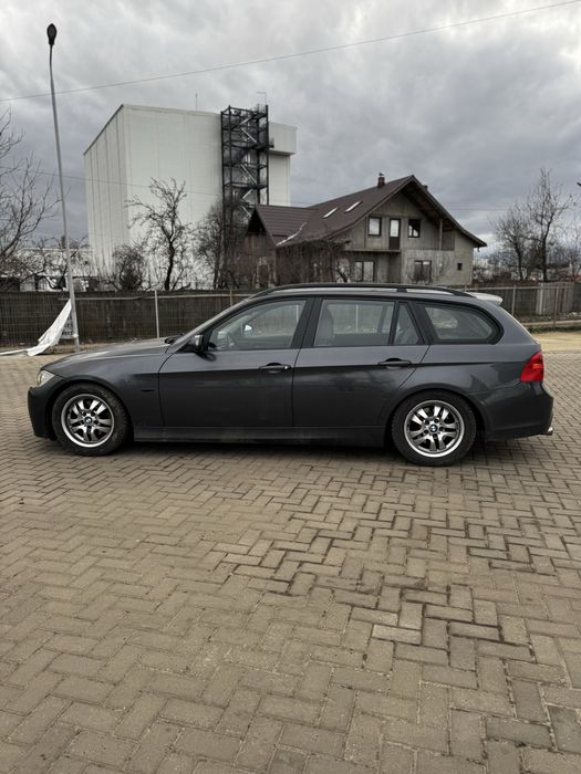 Vand sau schimb Bmw 320 e91 2007