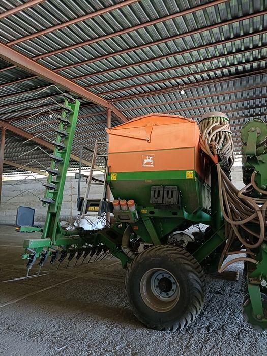 Сеялка Amazone DMC 9000