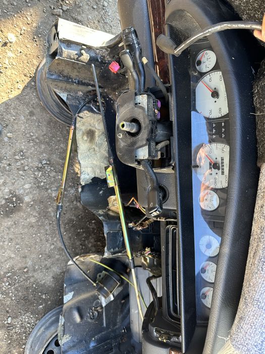 Продам на 100 2,3  с3 мини морду