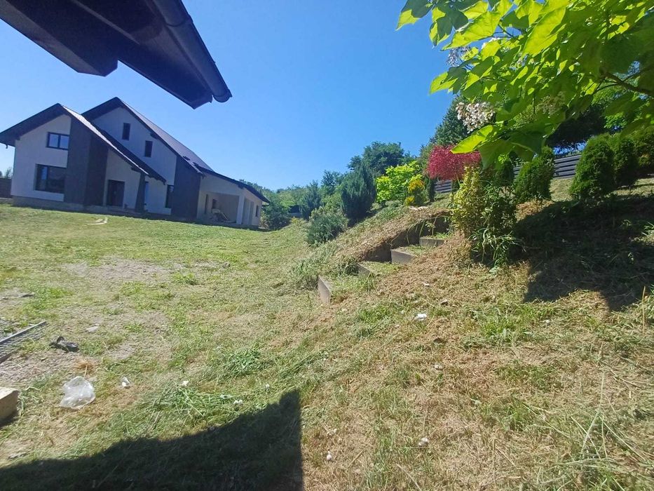 Casă parter 240mp + teren 900mp – Târgu Neamț