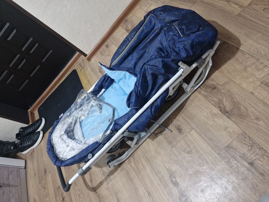 Санки-коляска в отличном состоянии