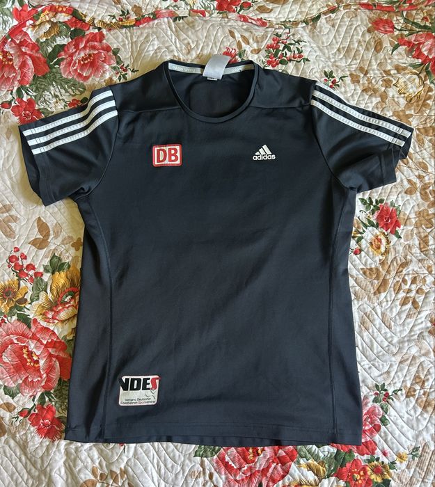 Tricou adidas gri