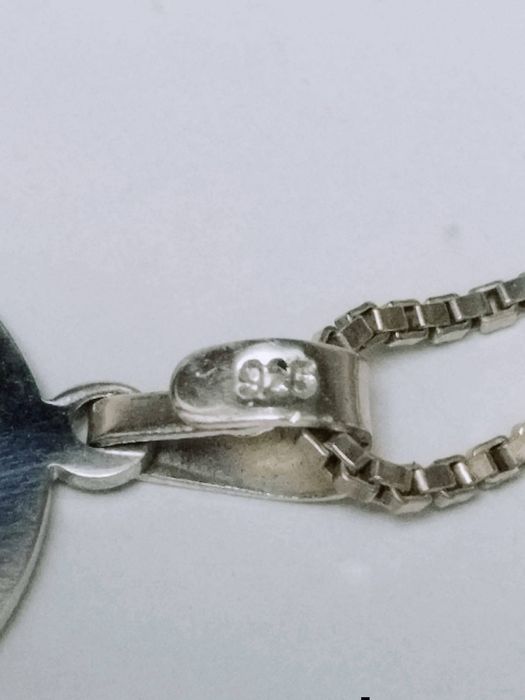 Vechi colier/lant cu pandantiv din argint de 925, in forma de semiluna