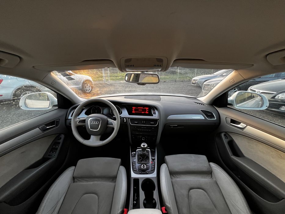 Audi A4 B8 S-line Quattro 2.0 TDI/Navi/Alcantara/Euro5/