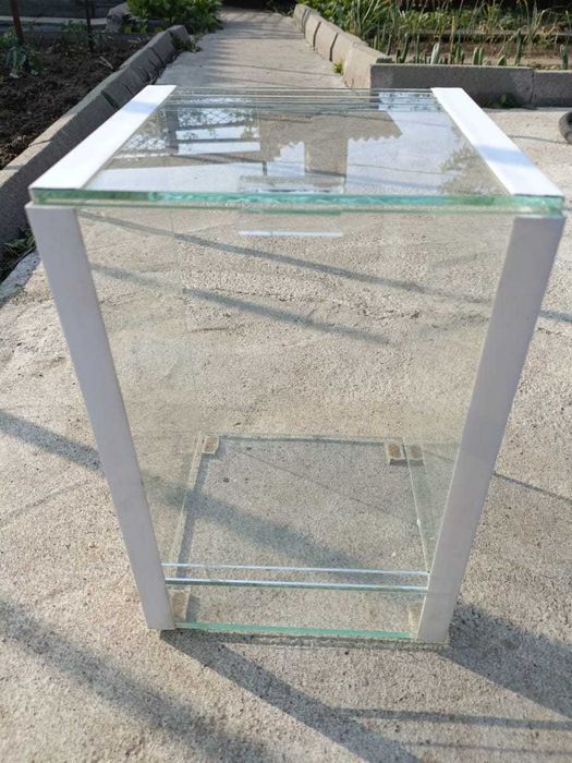 Террариум вертикальный 20х20х30см.