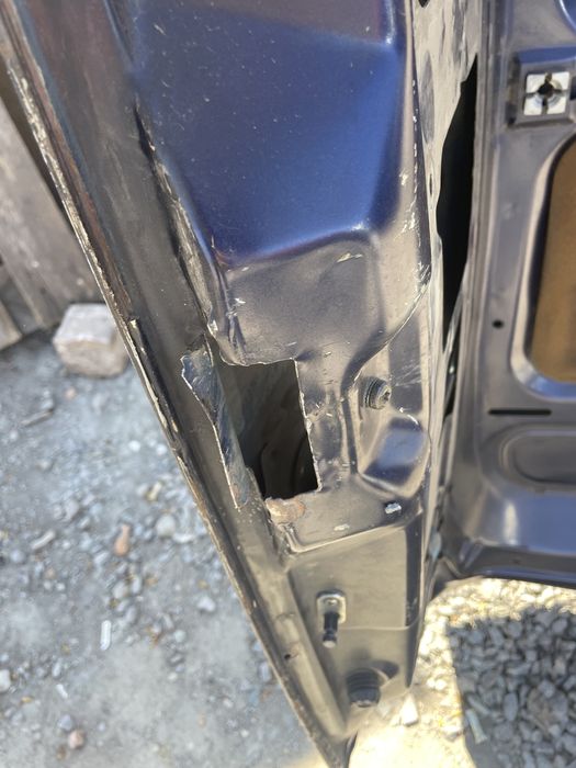 Багажник е36 седан