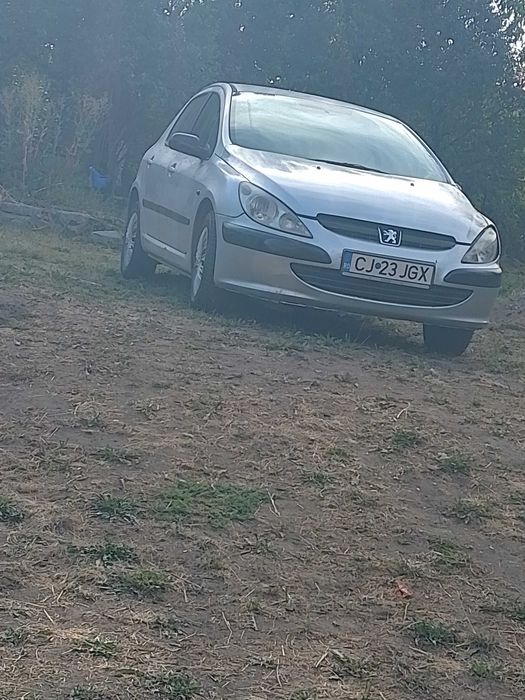 Mașina de vânzare detali in privat