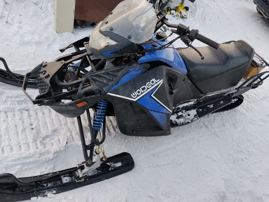 Продам снегоход на ходу