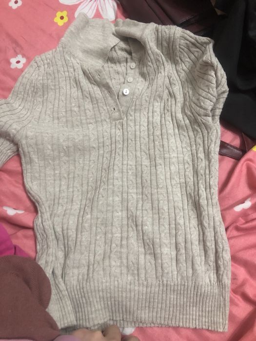 Вещи платья еще много чего есть