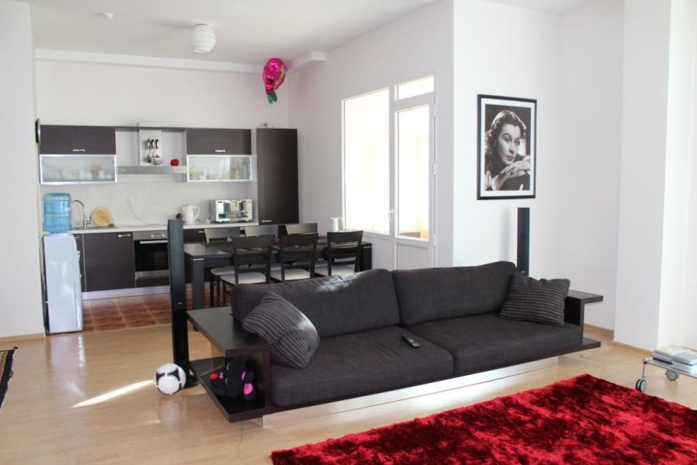 Шикарный хостел на левом берегу