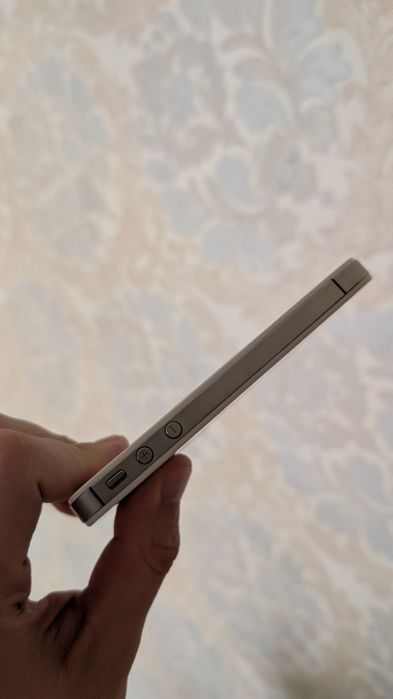 iPhone 4s 16gb белый