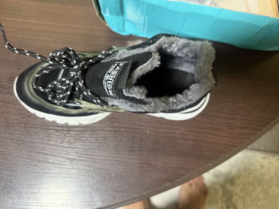 Кросовки зимние новые