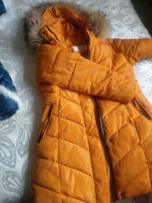 Куртки зимние продаю