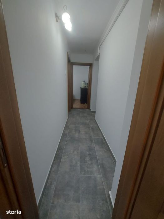 Vanzare apartament 3 camere decomandat, zona micro 6 Targoviste
