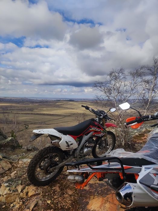 Продам эндуро мотоцикл