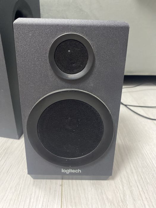 Boxe Logitech Z333 2.1 - subwoofer + 2 sateliți