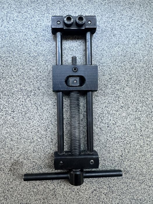 Vand unealta de schimbat varfuri darts