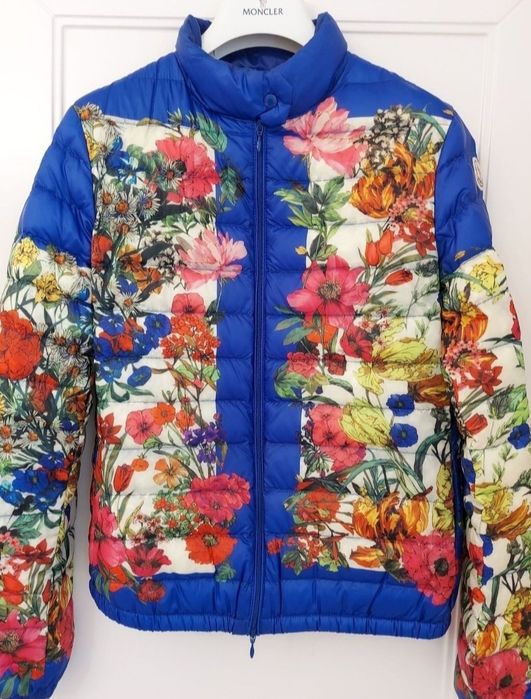 Женская куртка Moncler