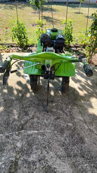 Мотофреза GARDENIA GD 500 B3 M. 7HP . Продава се комплекп к ремарке! Много запазени. 2021г.