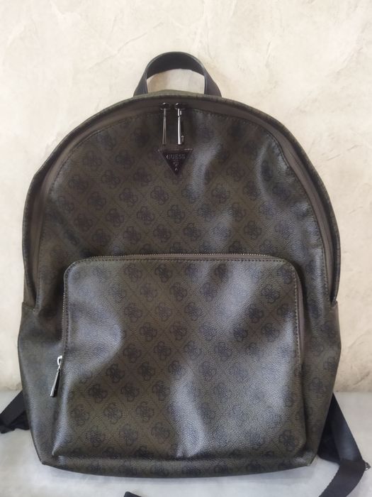 Оригинальный рюкзак GUESS