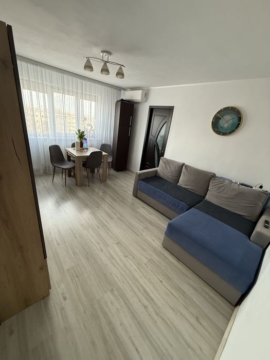 Apartament 3 camere, semidecomandat